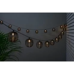 B&M 20 Solar Powered Black Rattan Effect String Lights